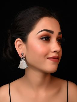 AG'S - Shaheen White Diamond Earrings