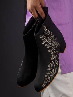 RETTROSE - Black Valli Embroidered Ankle Boots
