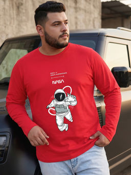 Bewakoof - Nasa Bold Red Nasa Astronaut Graphic Printed T-Shirt