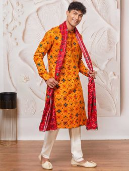 Vastramay - Men Yellow Patola Print Silk Blend Kurta With Pyjama & Red Printed Dupatta