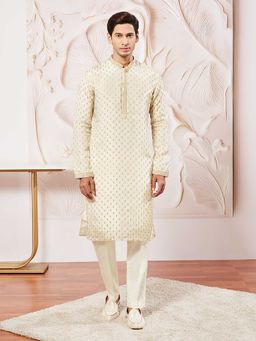 Vastramay - Men Cream Tissue Silk Zari Embroidered Kurta With Satin Pyjama