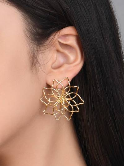 Stylish Gold Plated Statement Floral Stud Earings for Women
