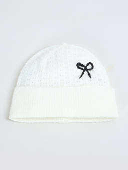max - White Acrylic Solid/Plain Beanie