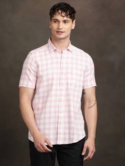 Turtle - Men Pure Cotton Slim Fit Checkered Light Pink Casual Shirt