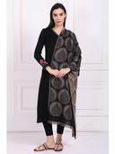 Black color option, Currently selected