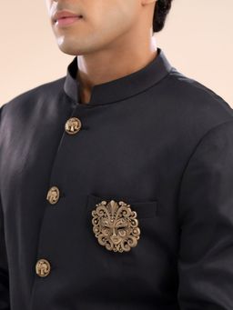 Cosa Nostraa - Masquerade Majesty Brooch