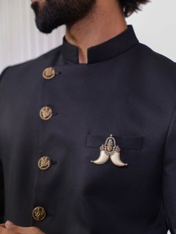 Cosa Nostraa - Tusker’S Divinity Brooch