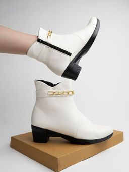 Shoetopia - Women Solid White Boots