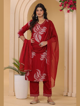 Sindh Fashion - Maroon Semi Cottom Floral Printed Kurta with Pant & Dupatta
