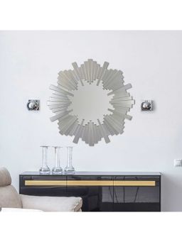 HomeTown - Venus Glass Sunrays Mirror Chrome Dia 80Cm in Chrome Colour