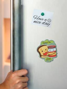 Macmerise - Spread The Love Fridge Magnet