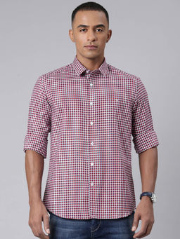 Classic Polo - Men Checks Red Polo Neck Shirt
