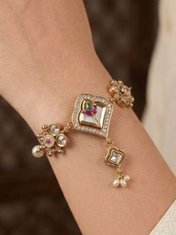 RUNORAA - Celestial Bloom Bracelet