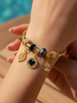 RUNORAA - Queen Of Midnight Bracelet