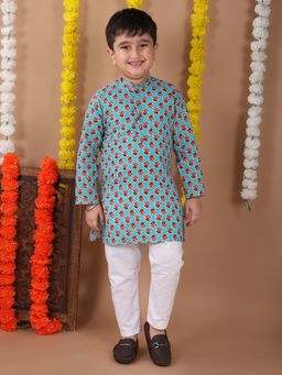 Kinder Kids - Cotton Full Sleeves Floral Motif Katha Kurta & Pyjama - Green