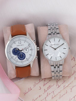 Joker and Witch - Joker & Witch Cranberry & Apple Couple Watches