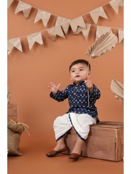 Titrit - Navy Bleu Floral Printed Full Sleeves Cotton Kurta And Dhoti