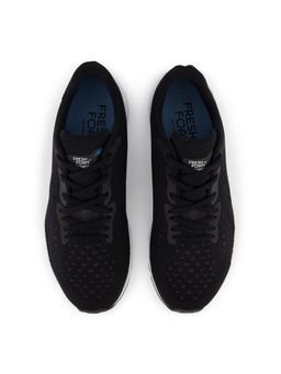 New Balance - Men Black Tempo V2 Running Shoes