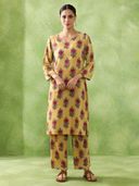 Yellow color option, Sold out, Currently selected