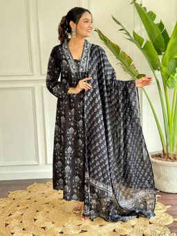 Gahan - Womens Black Cotton A-line Kurta with Pant & Dupatta