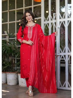 Gahan - Womens Red Chanderi Straight Kurta with Pant & Dupatta