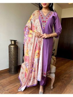 Gahan - Lavender Chanderi Embroidered Kurta with Pant & Dupatta