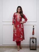 Red color option, Sold out, Currently selected
