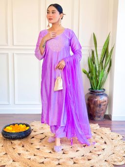 Gahan - Womens Purple Chanderi Embroidered Kurta with Pant & Dupatta