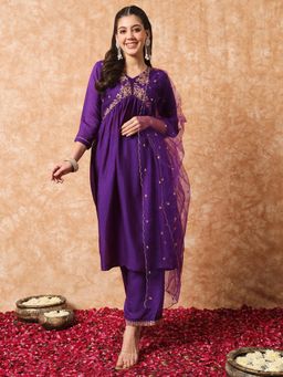 Gahan - Womens Purple Vichitra Silk Embroidered Anarkali Kurta with Pant & Dupatta