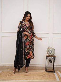 Gahan - Black Chanderi Silk Embroidered Floral Kurta with Pant & Dupatta