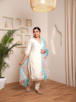 Gahan - White Chanderi Cotton Heavy Embroidered Kurta with Pant & Dupatta