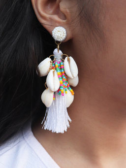 Label Pooja Rohra - White Neri Earrings