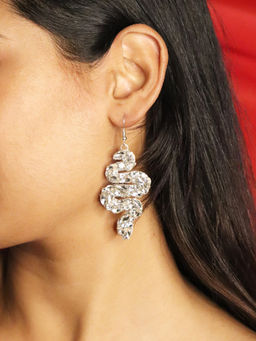 Label Pooja Rohra - Silver Snake Earrings