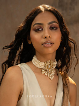 Label Pooja Rohra - White Aishwarya Necklace