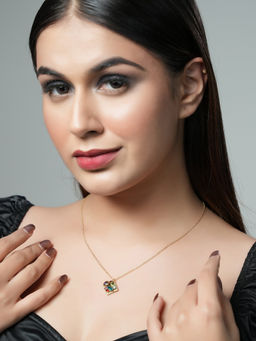 Label Pooja Rohra - Multi-Color Piece Of The Sky Pendant