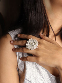 Label Pooja Rohra - Silver Diane Ring