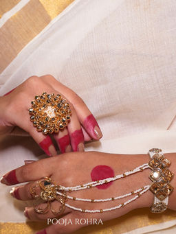Label Pooja Rohra - Gold Taal Ring