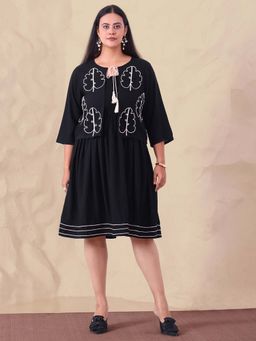 Deebaco - Black Pure Rayon Smocked Plus Size Dress With Embroidered Shrug