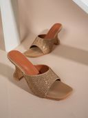 Beige color option, Sold out, Currently selected