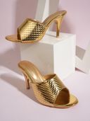Gold color option, Sold out, Currently selected