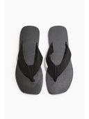 Black color option, Currently selected