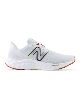 New Balance - Men ARISHI Off White Running Shoes