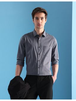 Arrow - Mens Vertical Striped Liberty Classic Fit Velocity Shirt