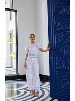 Kay Kay BY KKHUSHI SAHAII - Women's White Lace Mesh Self Design Co-Ord (Set of 2)