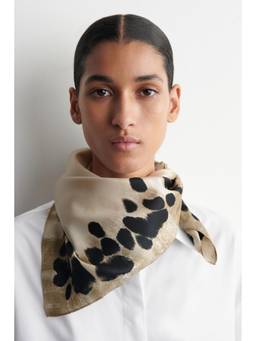 COS - Women White ANIMAL-PRINT SILK SCARF