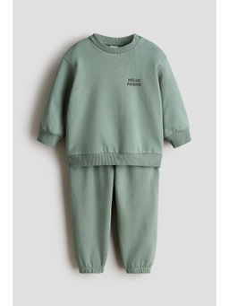 H&M - Boys Green 2-piece sweatshirt and Joggers