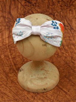 FUNKRAFTS - Floral Pattern Knotted Beaded Hairband for Girls - White