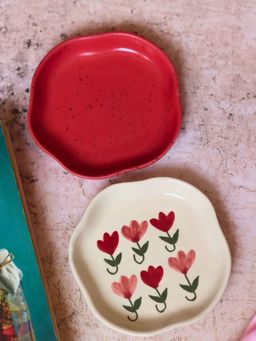 WEAVING HOMES - Red & Pastel Tulip Handmade Dessert Plate (Set of 2)