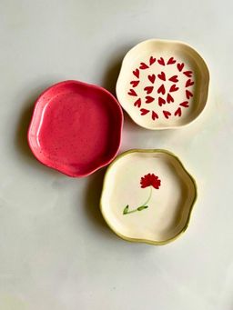 WEAVING HOMES - Red, All Heart & Daisy Handmade Dessert Plates (Set of 3)