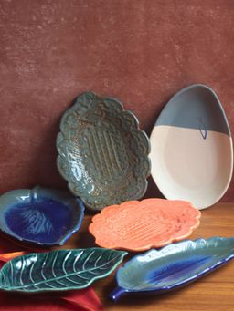 WEAVING HOMES - Textured Quarter Plate (Set of 6)